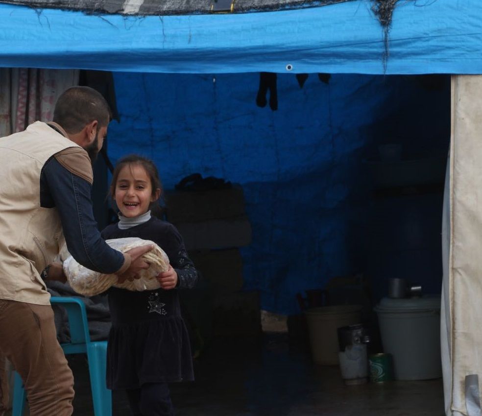 AKMER'in Un Yardımları bölgeye ulaştı