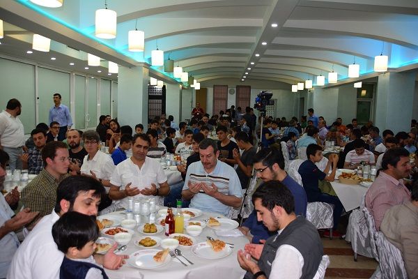 AKMER geleneksel iftarı gerçekleşti