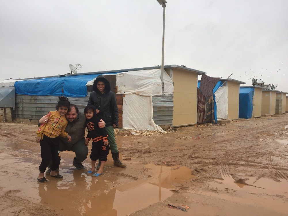 AKMER'in Un Yardımları bölgeye ulaştı