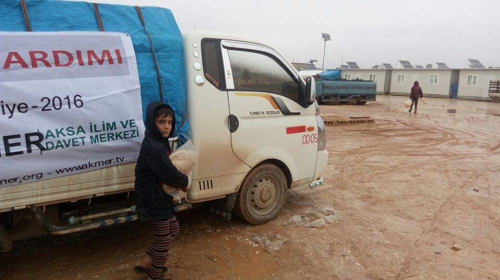 AKMER'in Un Yardımları bölgeye ulaştı