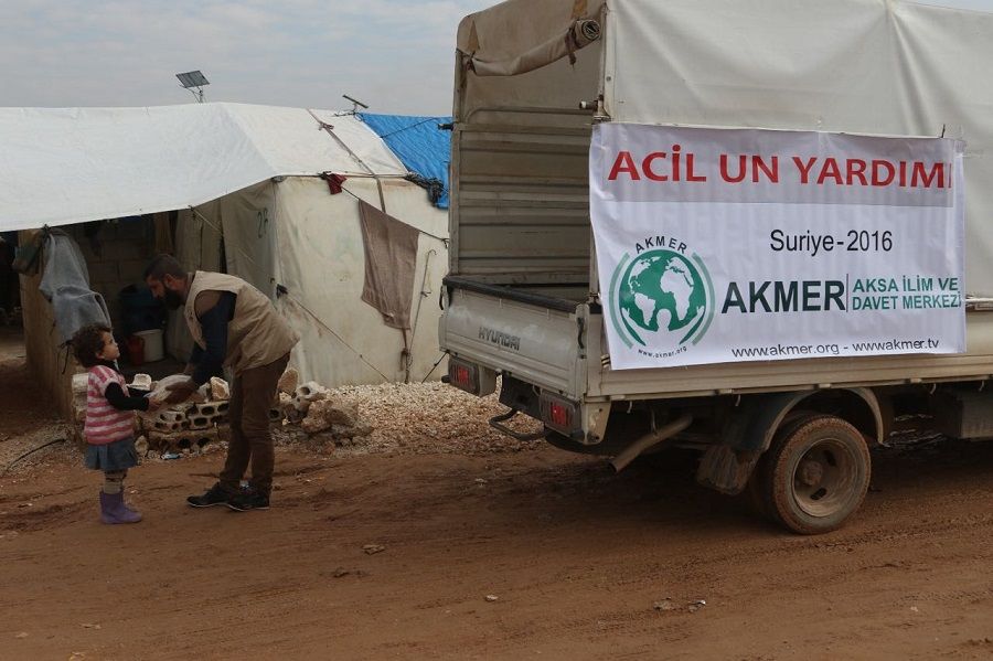 AKMER'in Un Yardımları bölgeye ulaştı